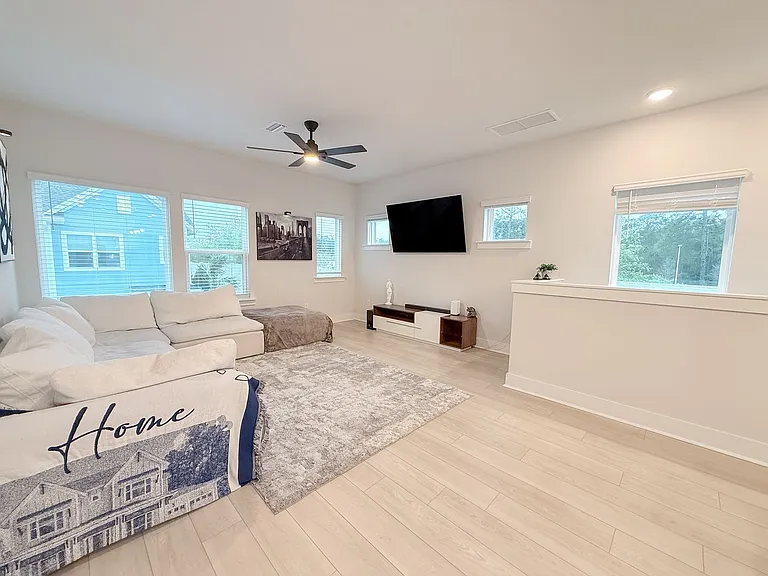 11102 Quantum Ct — Photo 17