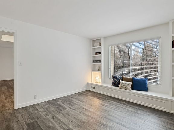 4th image of 6861 S Countrywoods Cir APT 16A