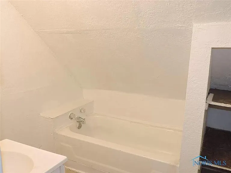 1440 Hamilton St — Photo 26