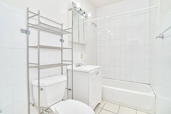 Rented by REAL New York | media 8