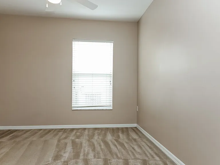 3843 Lockridge Dr — Photo 14