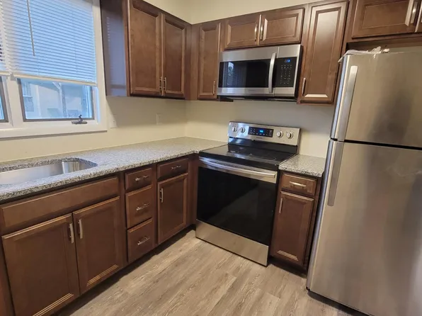 377 W Broad St, Souderton, PA