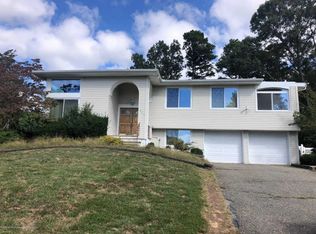 500 Shawnee Dr, Toms River, NJ 08753