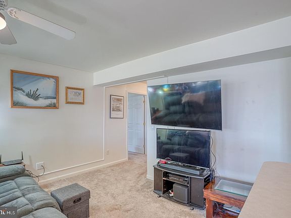 4th image of 21 Dogwood Ave #53A