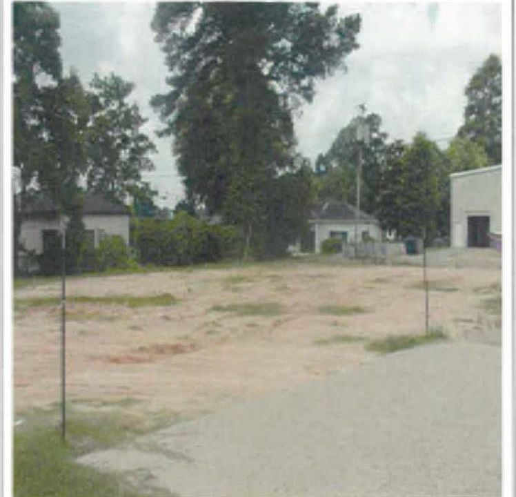 1st image of 807 Fourth St