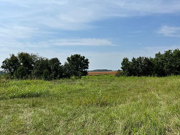 4th image of 1712 Highway 27 E