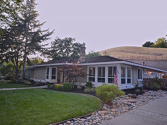 2nd image of 2647 Mossy Oak Dr