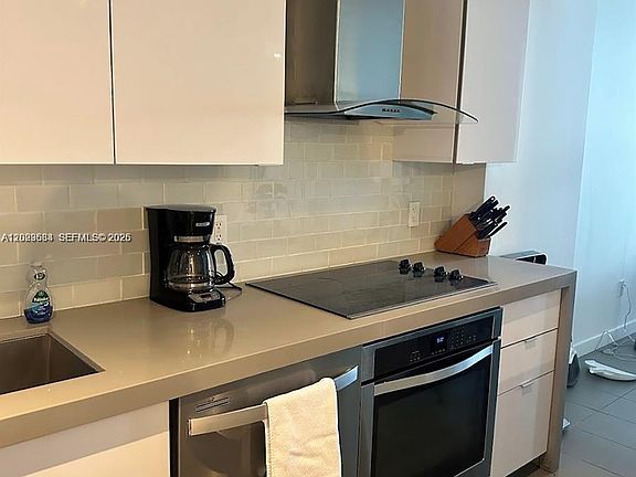 2nd image of 1600 NE 1st Ave APT 1612