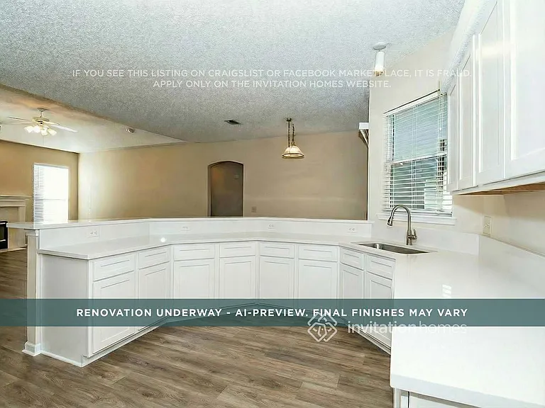 11836 Lake Fern Dr — Photo 4