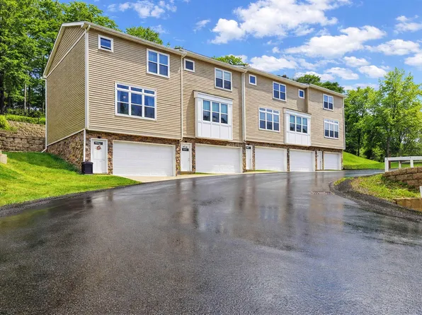 108 Pasture Ln, Morgantown, WV 26505