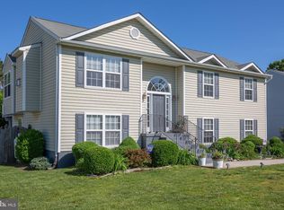 309 Santa Maria Ave, Colonial Beach, VA 22443