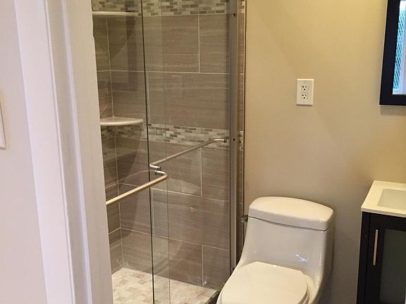 4th image of 4537 Spruce St APT A1