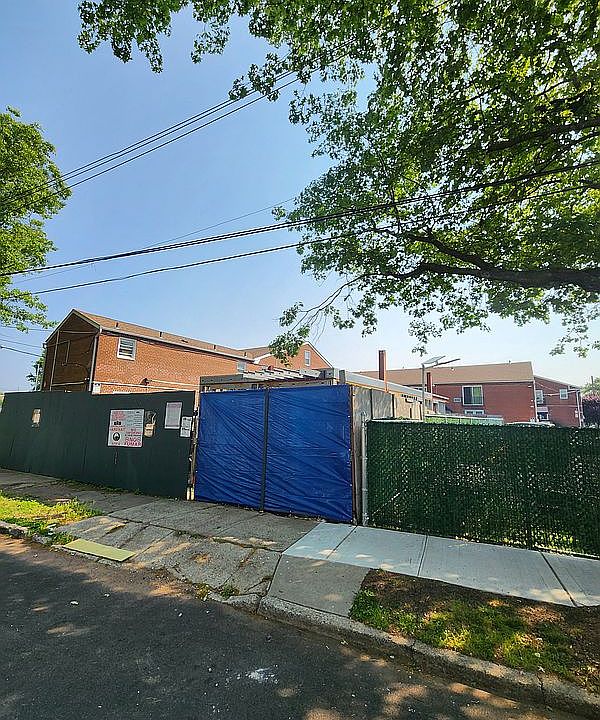 1st image of 210 Naughton Ave