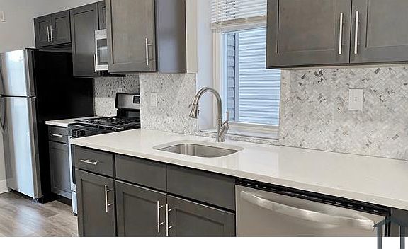 5th image of 802 N 41st St Floor 2