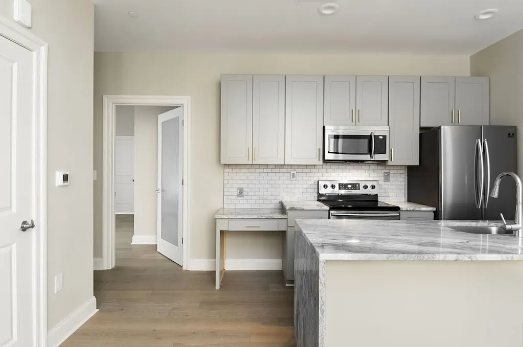 1411 Walnut Street — Photo 3