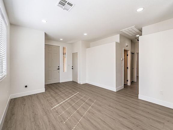 3rd image of 10700 Moon Flower Arbor Pl