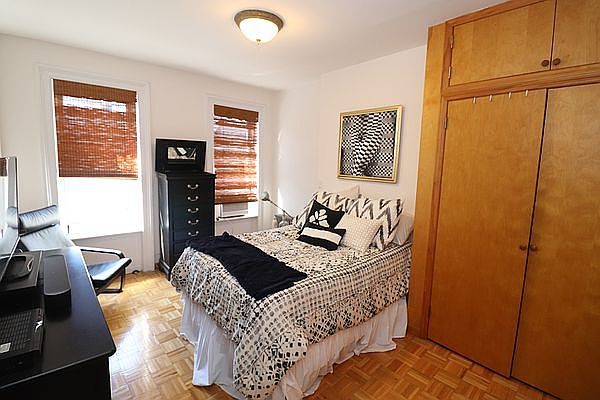 1st image of 105 N 8th St #4L