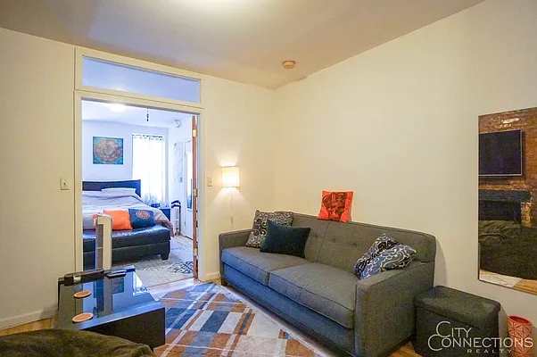 Rented by City Connections Realty | media 22