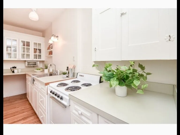 5 Haskell St #32 — Photo 4