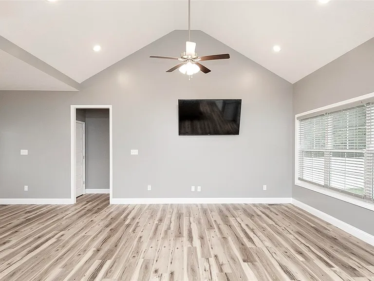 1254 Melody Ave — Photo 6