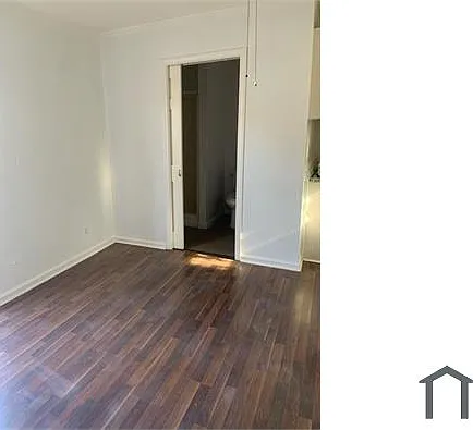 267 N San Joaquin Ave #3 — Photo 2