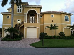 110 Tarpon Rd, Fort Myers Beach, FL 33931