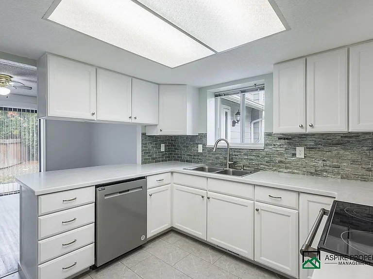 3286 W Sugar Creek Dr — Photo 12