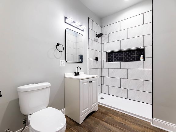 2nd image of 7917 S Ellis Ave #1