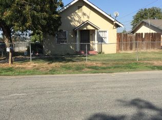 422 E Ellsworth Ave, Pixley, CA 93256