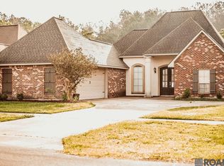 34122 Spring Lake Dr, Walker, LA 70785