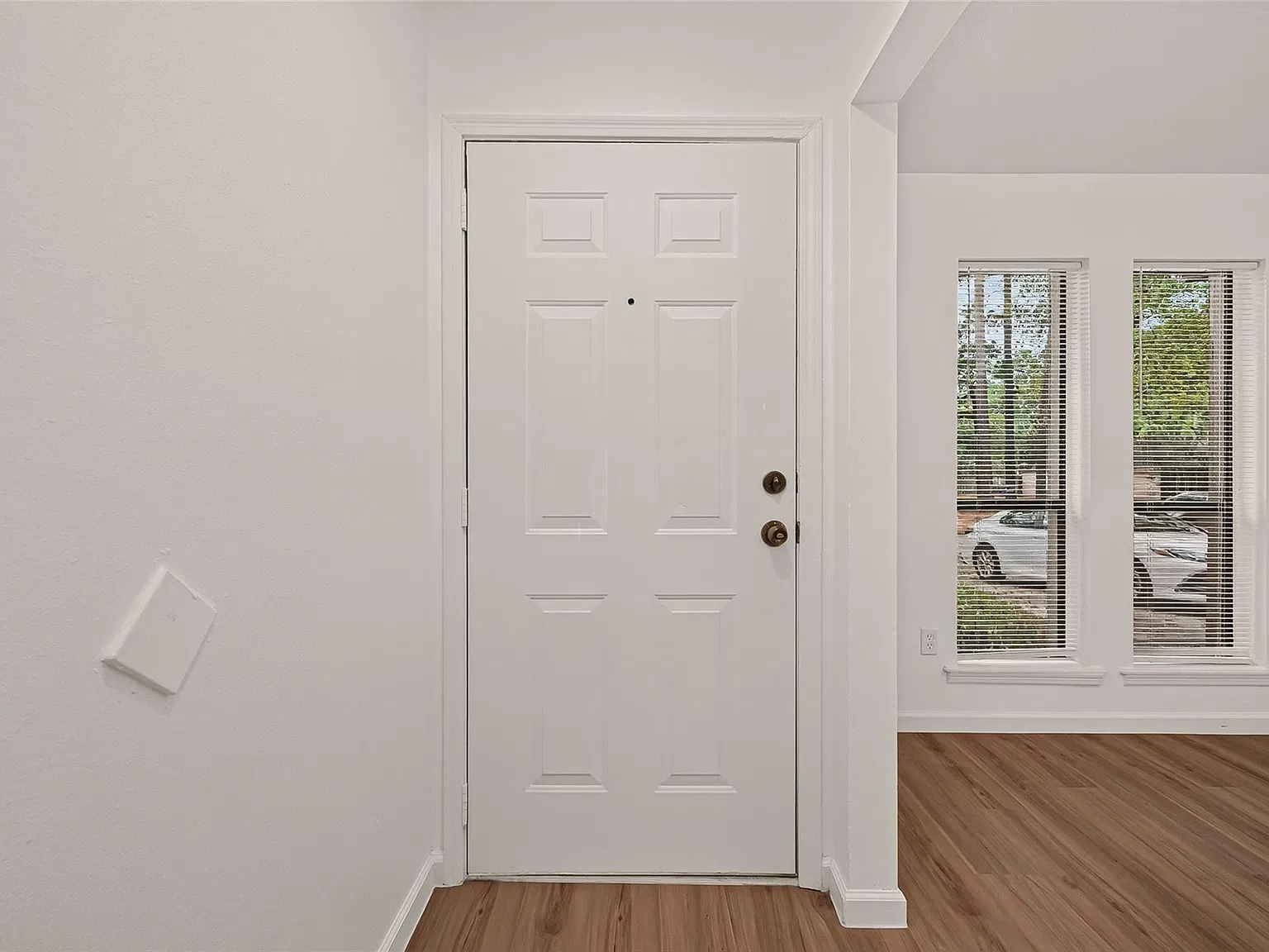 3 bed, 2.0 bath, 1415 sqft, $1,850 — Photo 4