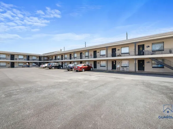 188 - G1- Downtown Villa, 230 S 6th St #210-11, Gadsden, AL 35901