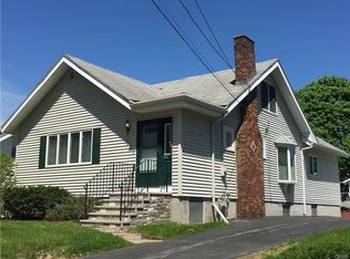 157 Roxbury Rd, Syracuse, NY 13206