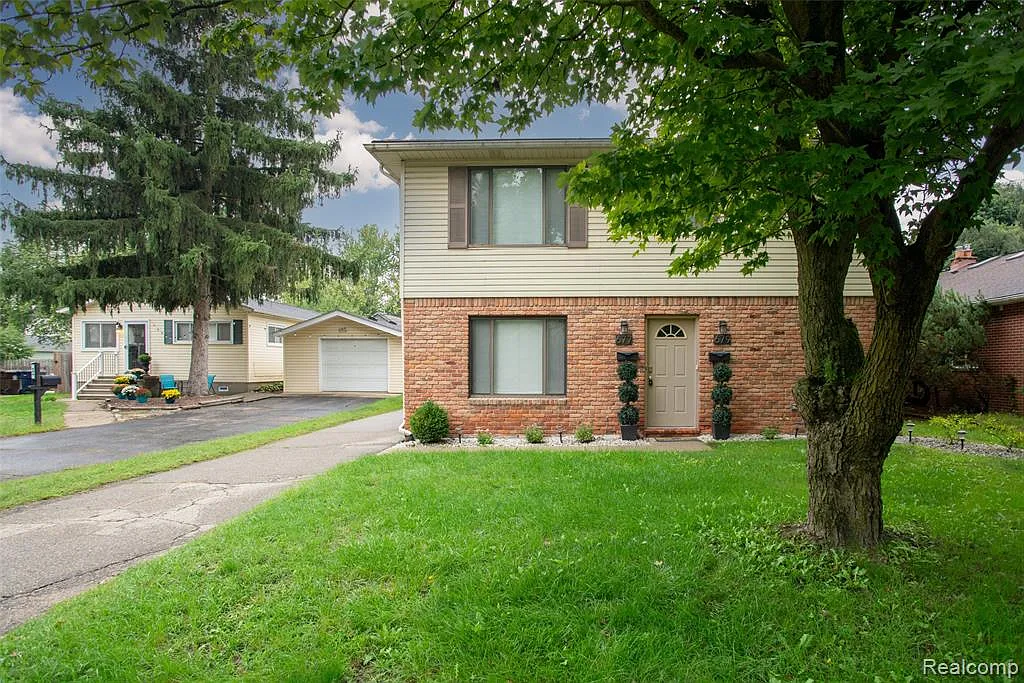 2 bed, 2.0 bath, 1176 sqft, $1,750 — Photo 4