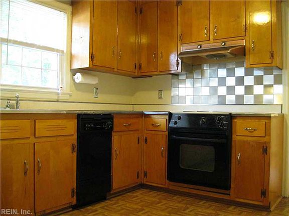 4th image of 26 Rumson Ave
