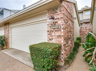 302 Oakbrook Dr, Lewisville, TX 75057