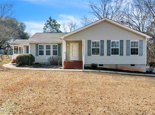 109 Pinewood Ln, Piedmont, SC 29673