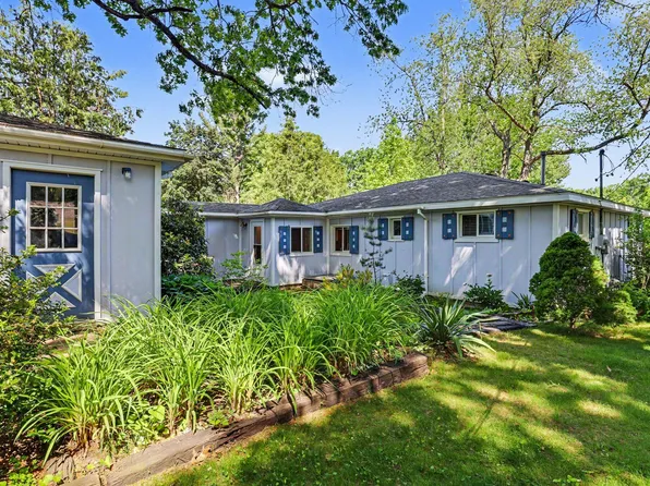 13541 Sunset Shores Dr NE, Cedar Springs, MI 49319