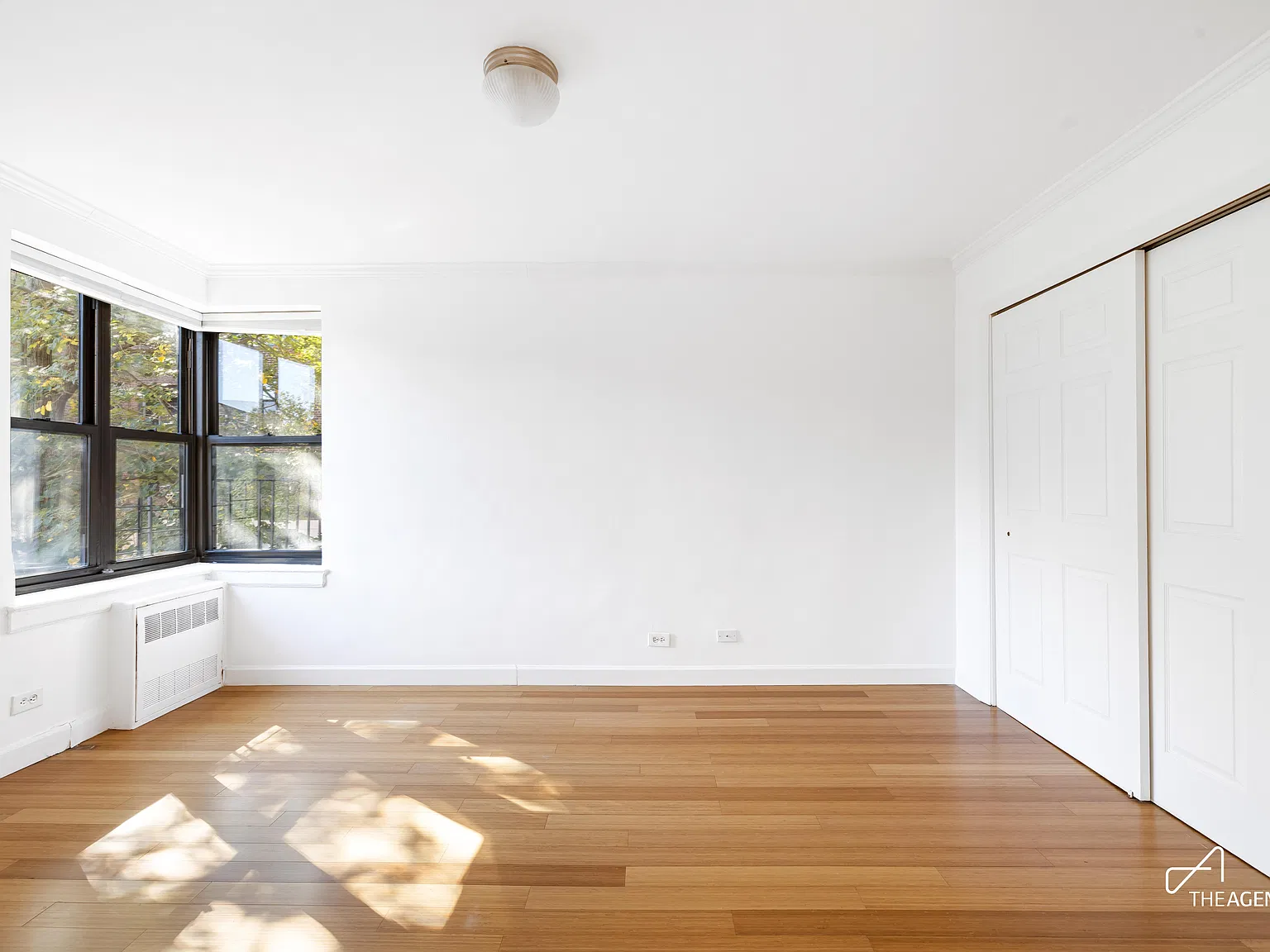 295 Bennett Avenue — Photo 4
