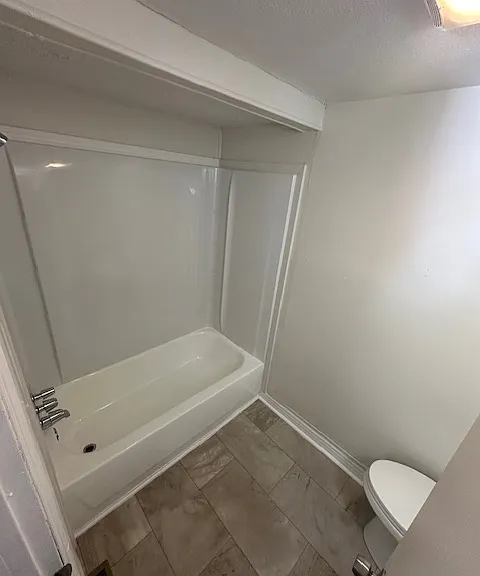 557 3rd Ave — Photo 3