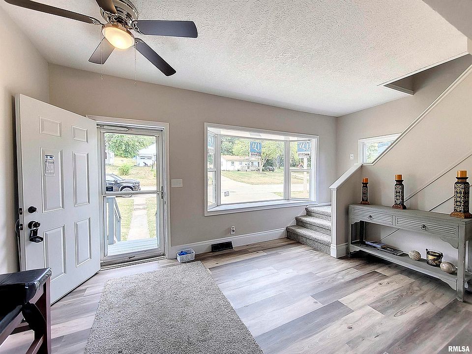 2123 Mississippi Blvd, Bettendorf, IA 52722 MLS QC4246241 Zillow