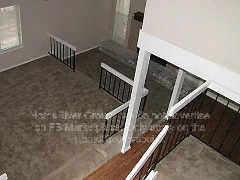 802 Mockingbird Cir — Photo 3