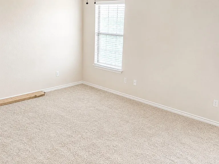 114 Sendero Dr — Photo 12