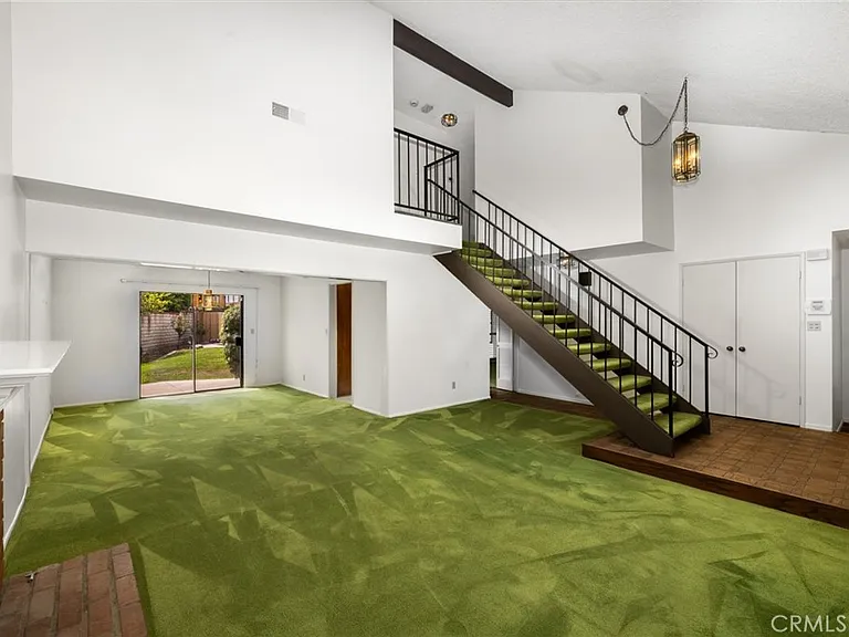 5 Carol Pine Ln — Photo 9