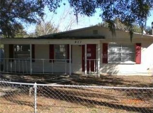 911 N Parsons Ave, Seffner, FL 33584