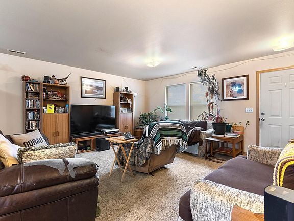 2nd image of 2204 E Alvina St