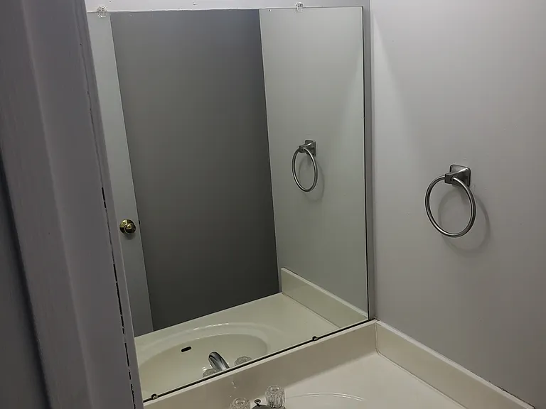Unit 6 Bathroom