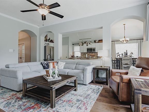 5th image of 7407 Summit Meadow Ln