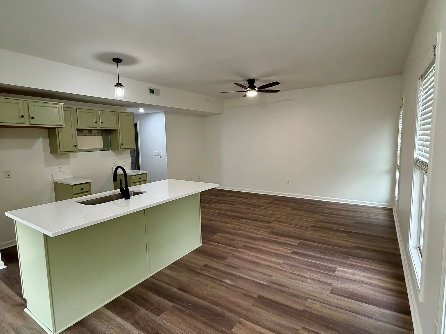 10639 Meeting Street - 307 — Photo 4