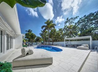 2020 Alamanda Dr, North Miami, FL 33181